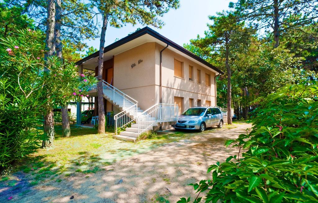 Elia Apartment Bibione Exterior photo