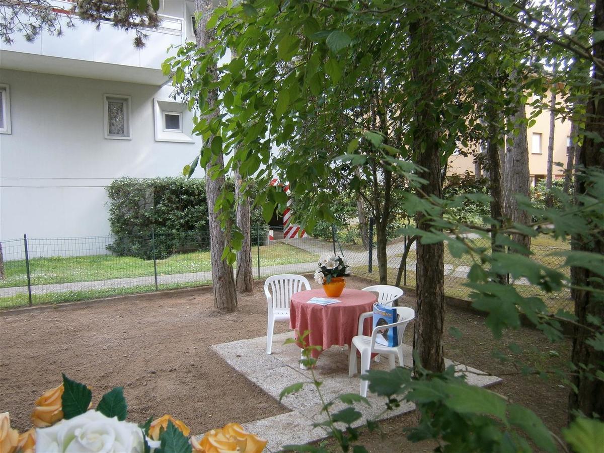 Elia Apartment Bibione Exterior photo